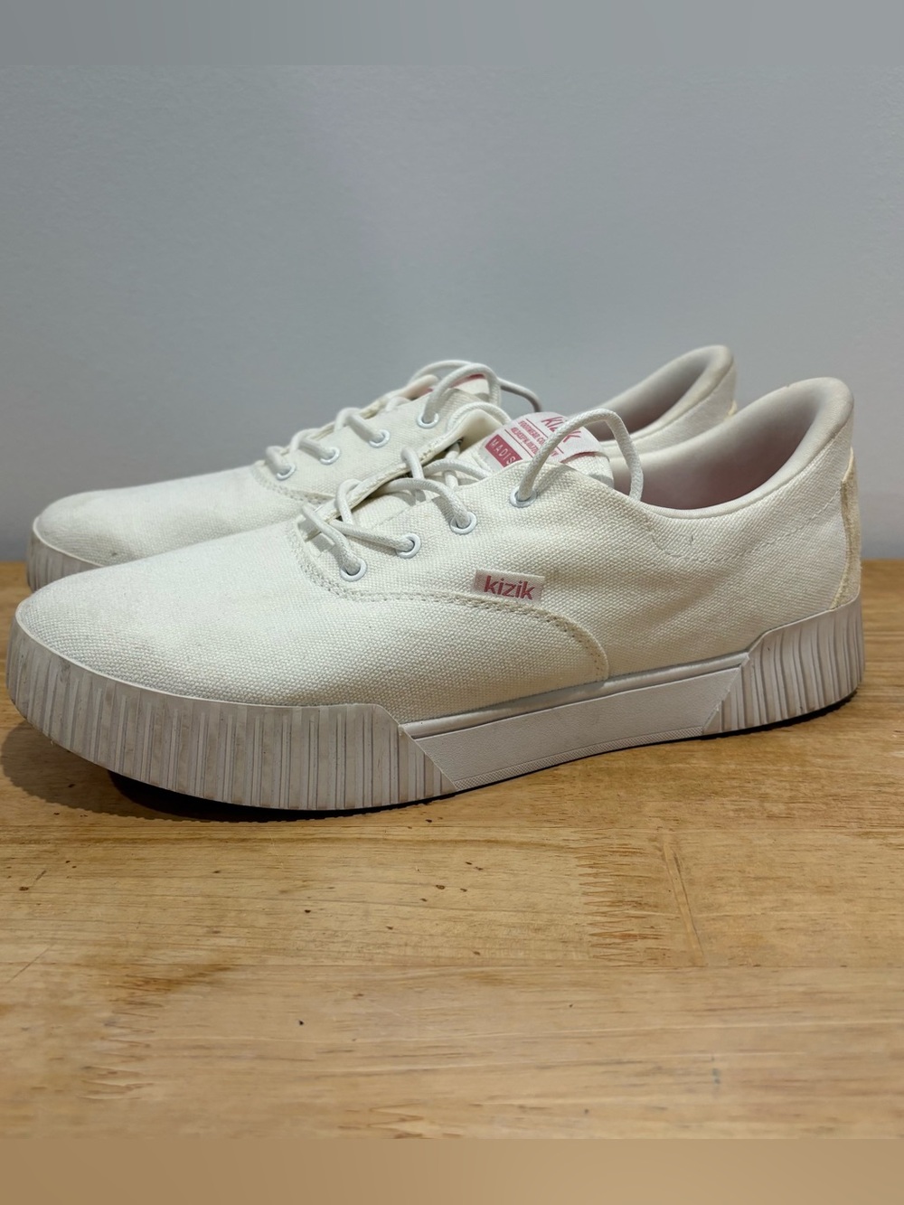 KIZIK women's madison sneaker in‎ bright white/wild rose size 9.5